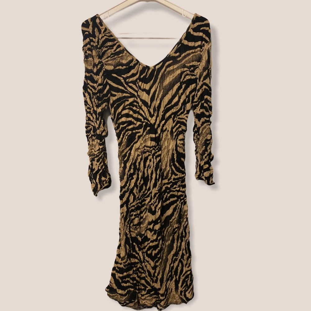 3/4 Sleeve Ruched Animal Print Midi Dress